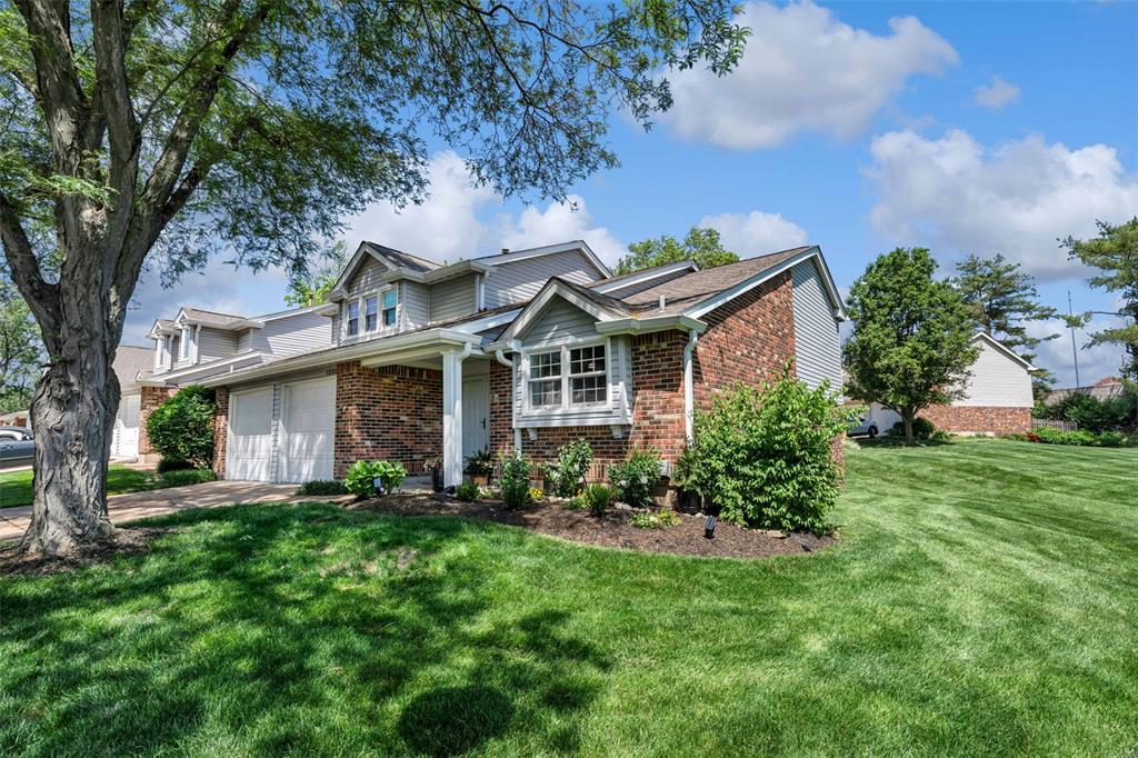 13301 Woodlake Village Court