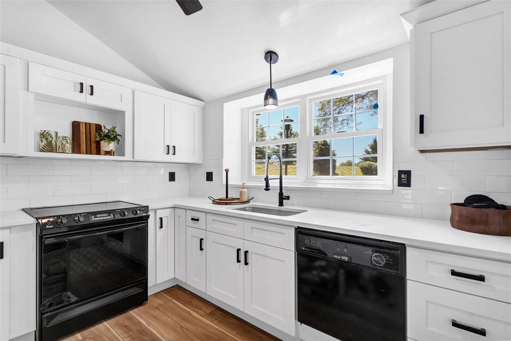 13301 Woodlake Village Court