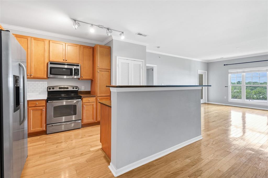1270 Strassner Drive Unit: 3404