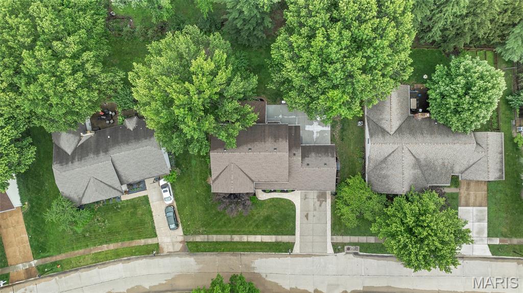 16059 Meadow Oak Drive