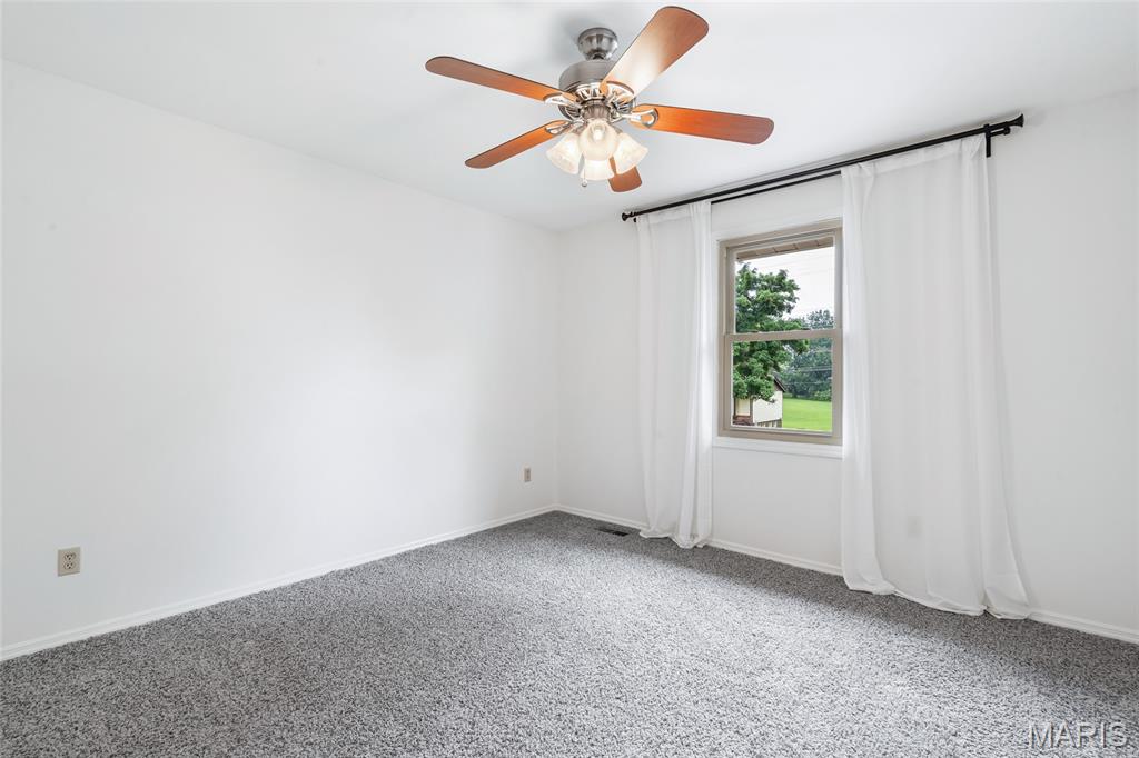 16059 Meadow Oak Drive