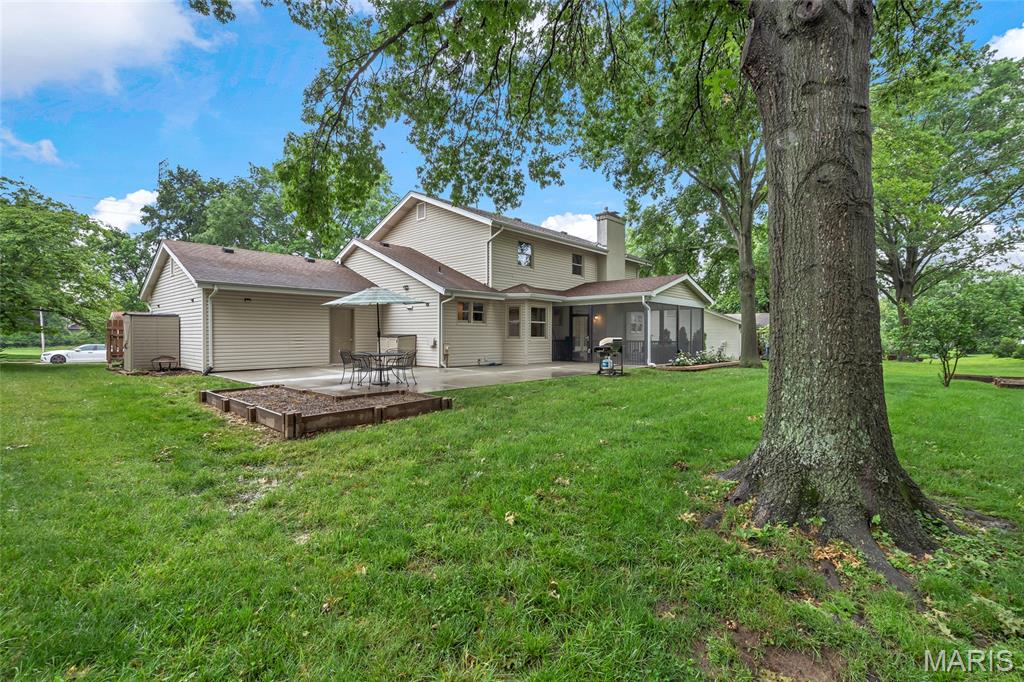 16059 Meadow Oak Drive