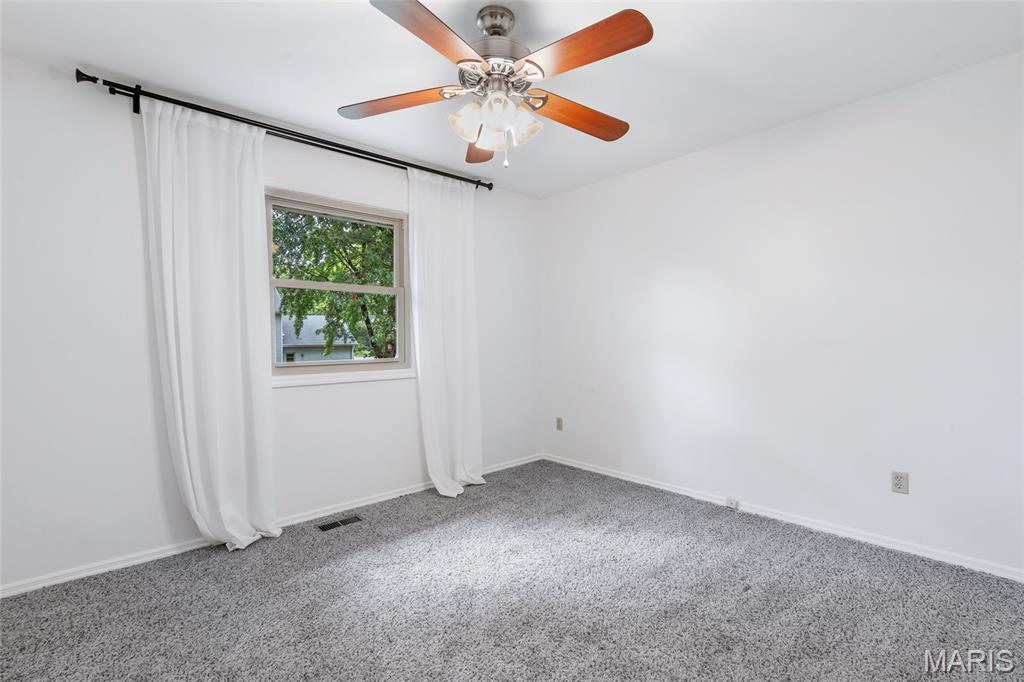 16059 Meadow Oak Drive