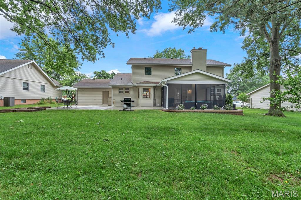 16059 Meadow Oak Drive