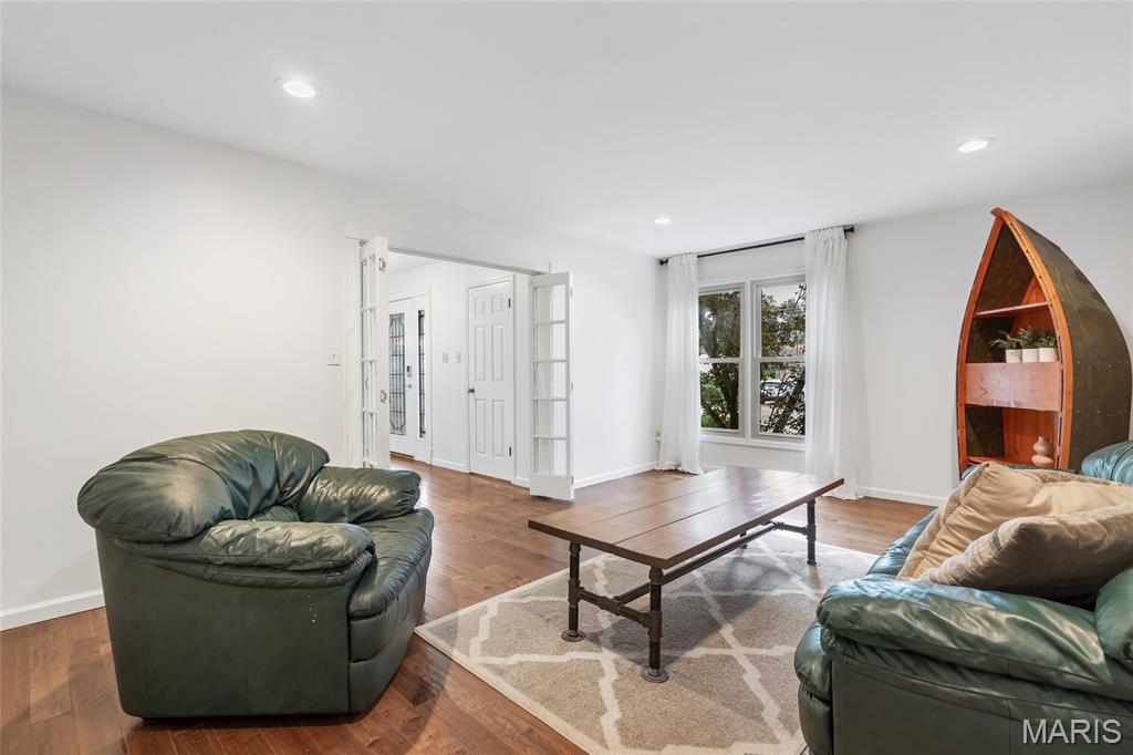 16059 Meadow Oak Drive