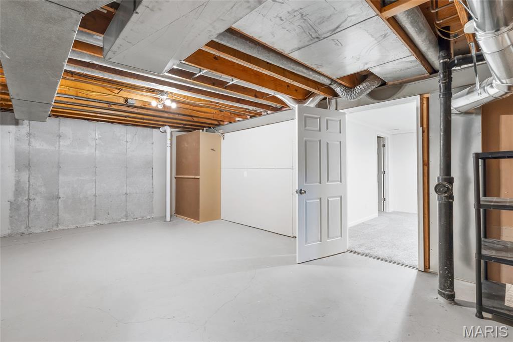 16059 Meadow Oak Drive