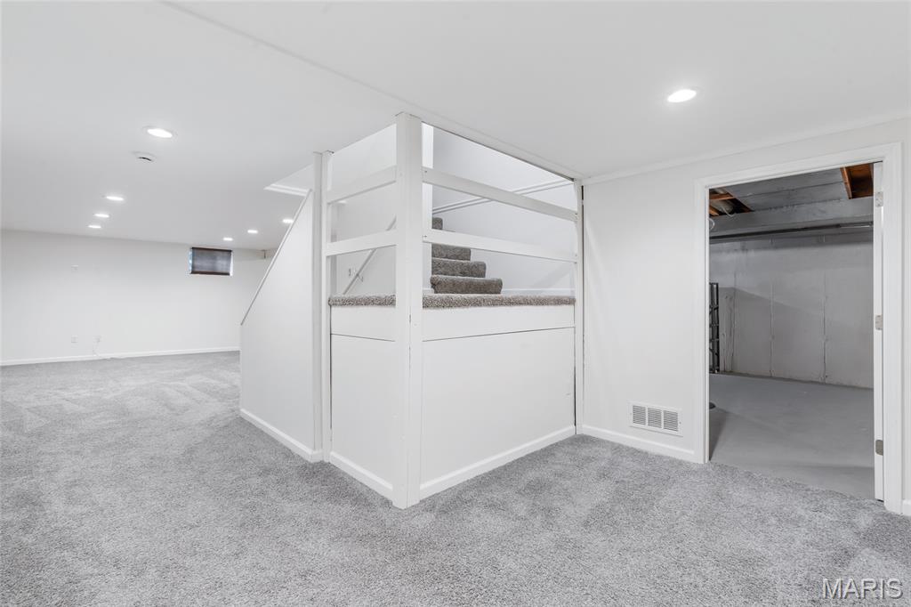 16059 Meadow Oak Drive