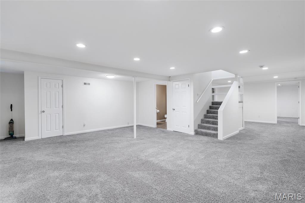16059 Meadow Oak Drive