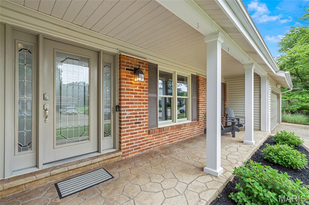 16059 Meadow Oak Drive