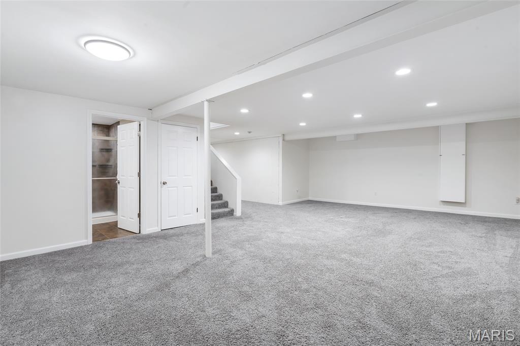 16059 Meadow Oak Drive