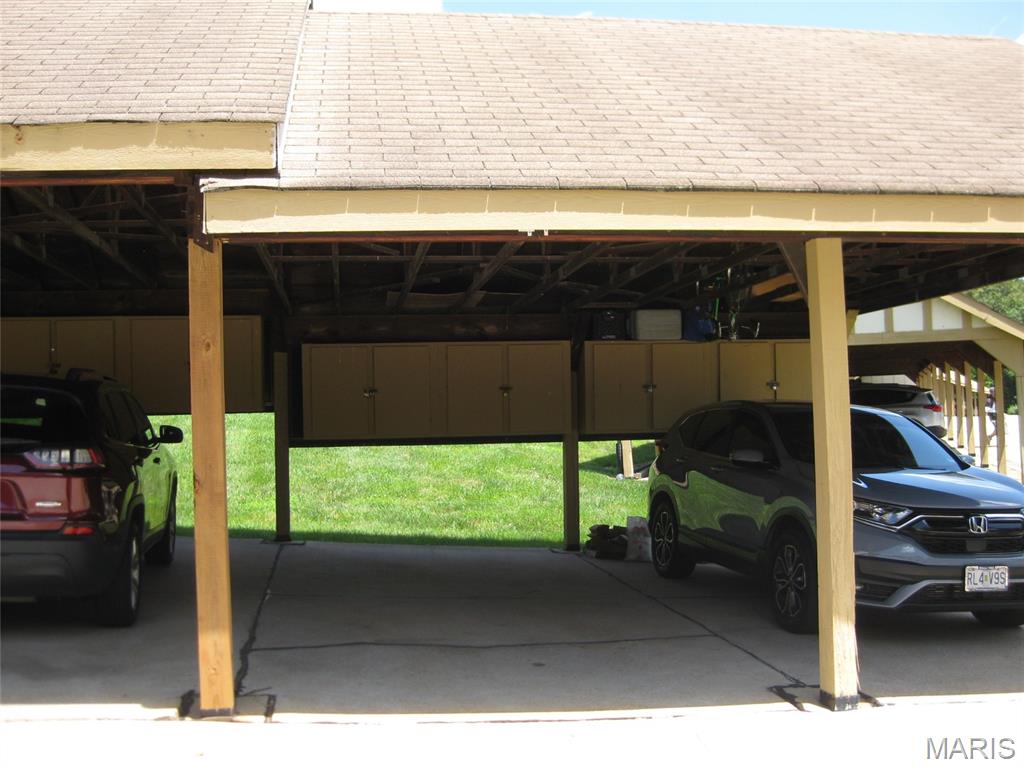 7035 Green Tee Court Unit: B