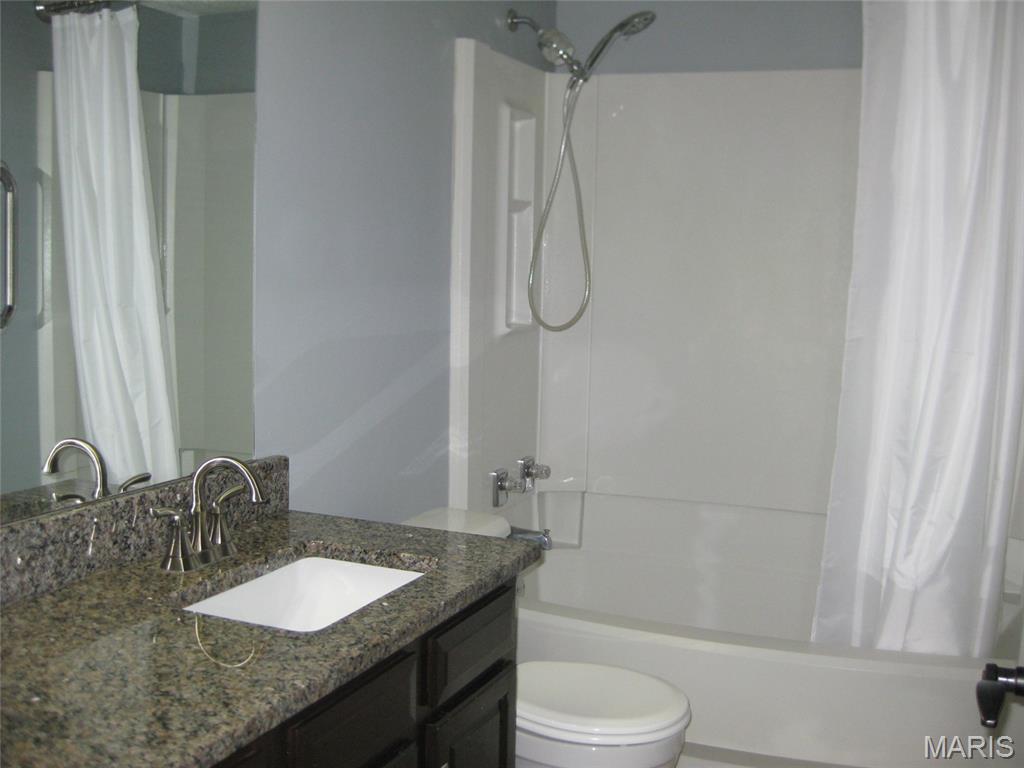 7035 Green Tee Court Unit: B