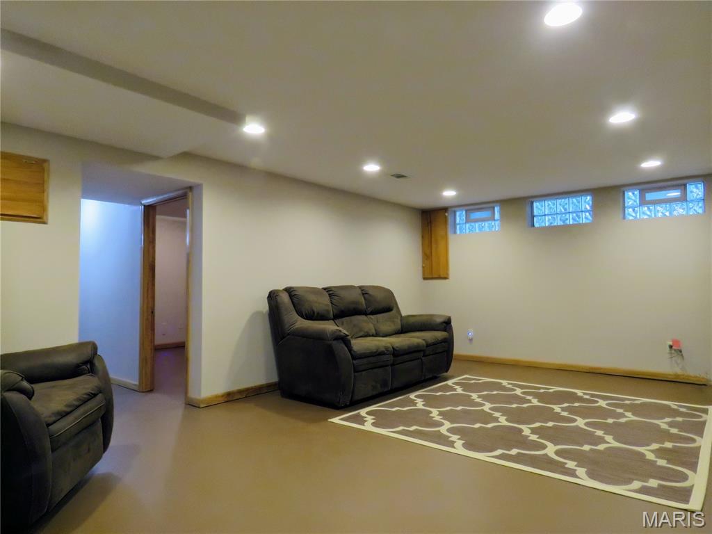 216 Spring Oaks Drive