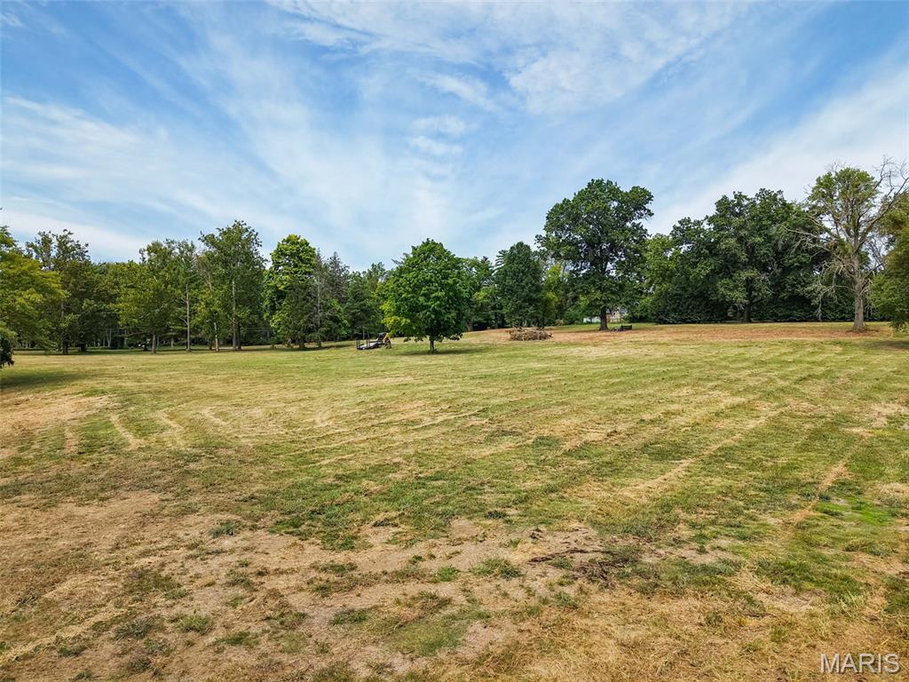 2062 N Ballas Road