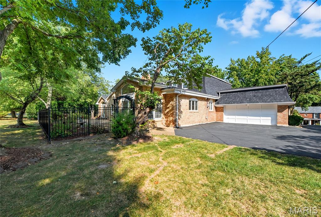 13112 Thornhill Drive