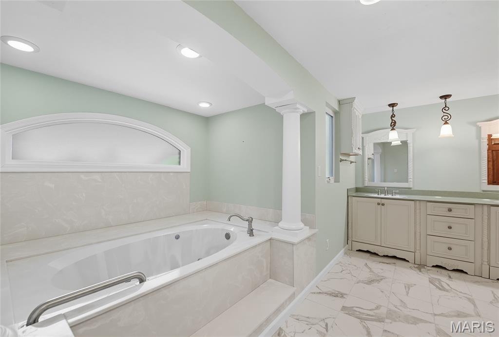 13112 Thornhill Drive