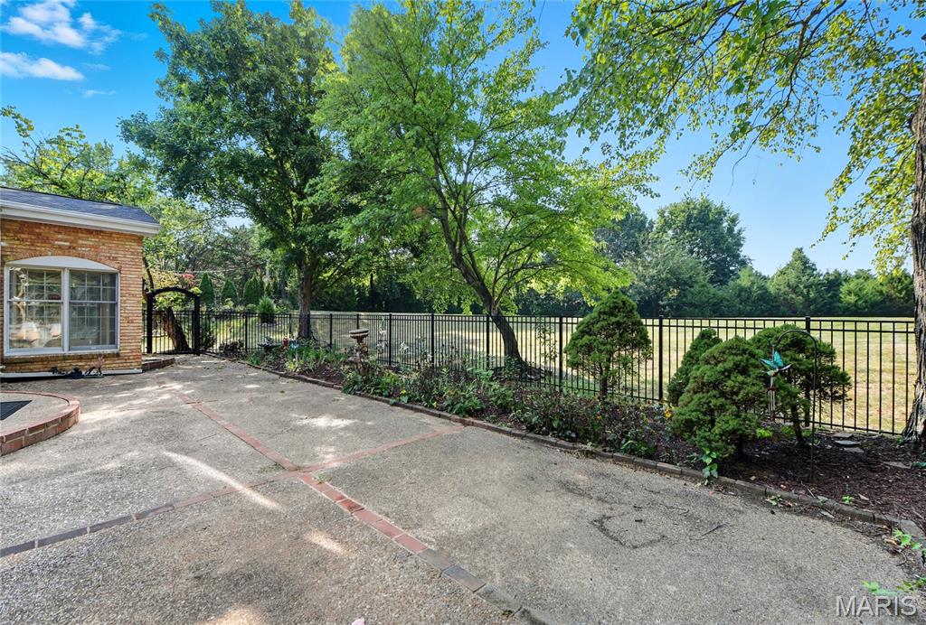 13112 Thornhill Drive