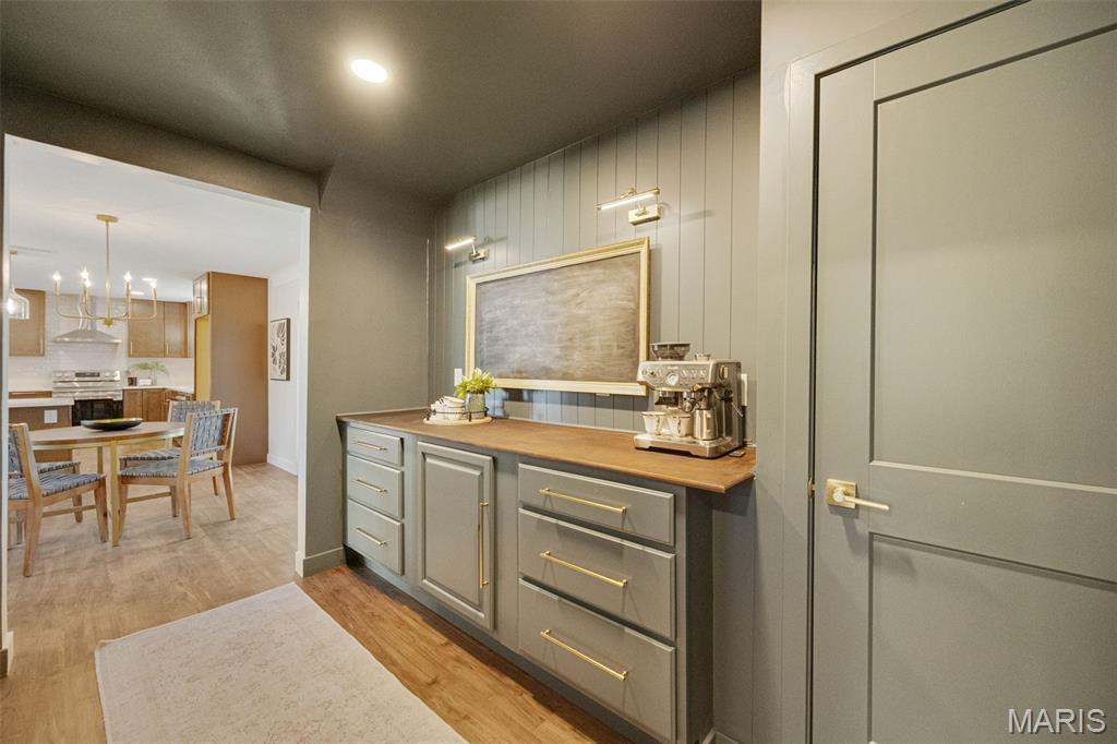 4 Downey Lane Lane