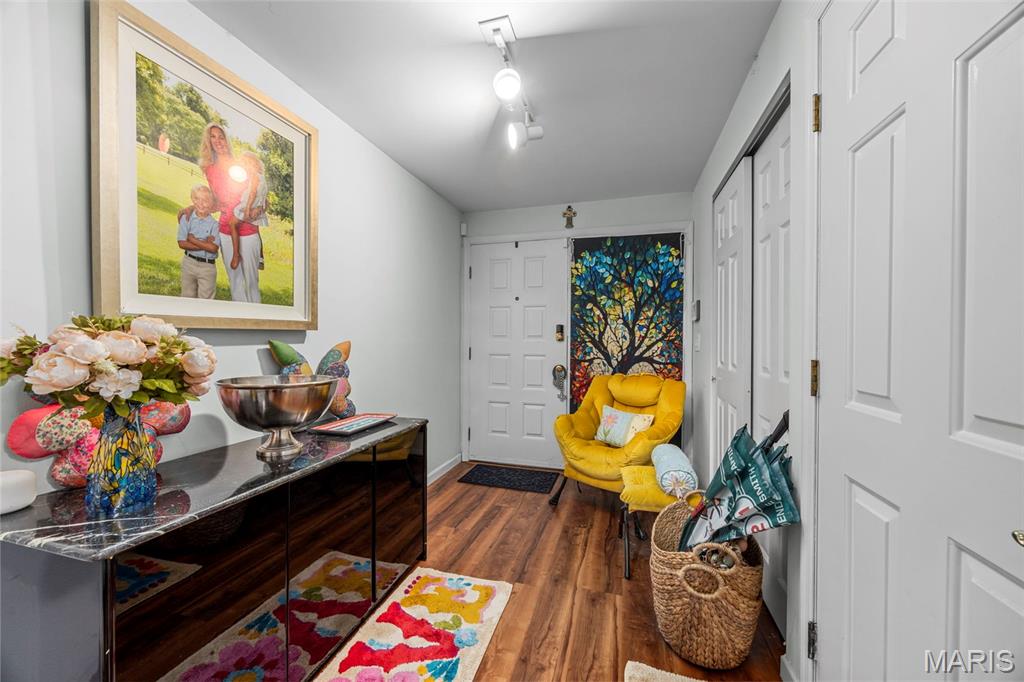 925 Maison Ladue Drive
