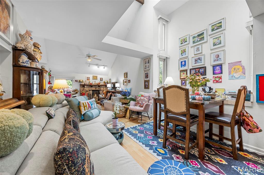 925 Maison Ladue Drive