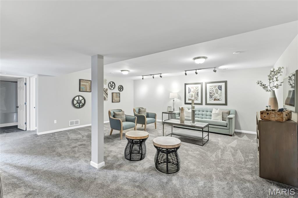 1531 Arlington Heights Way
