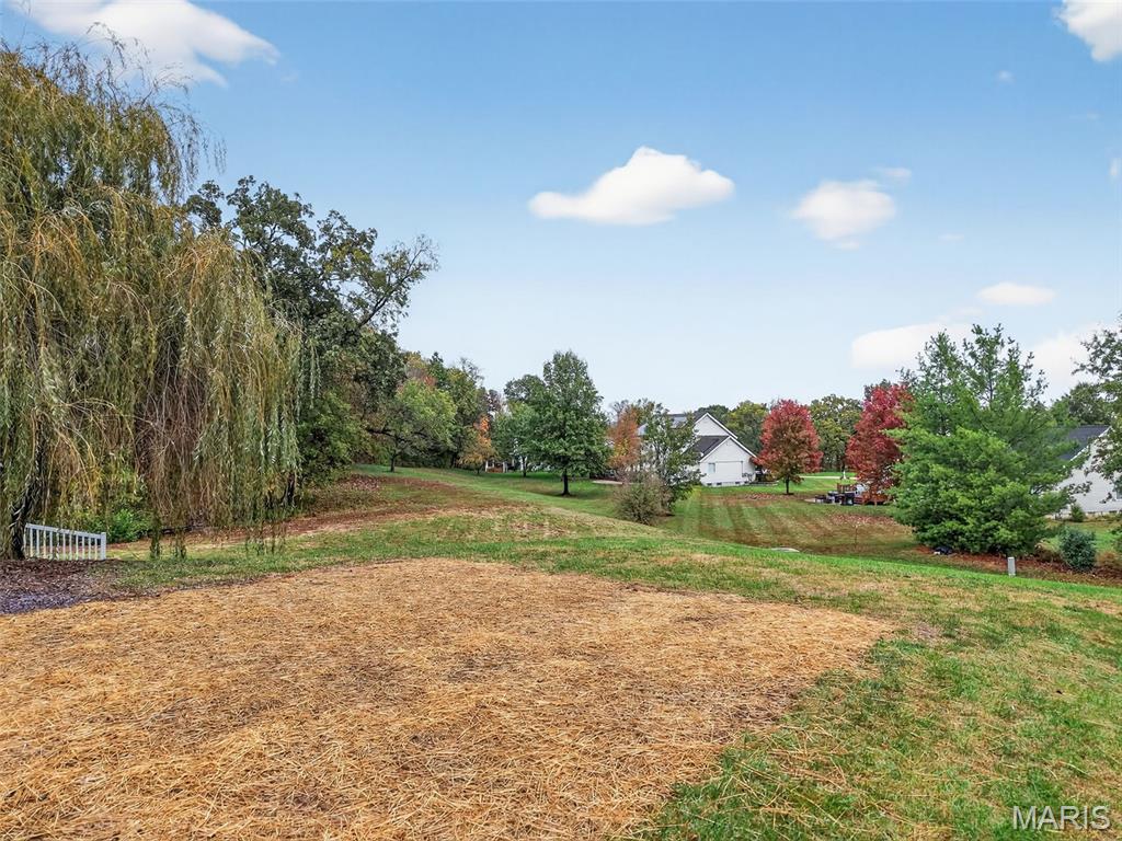 537 Oakbluff Court