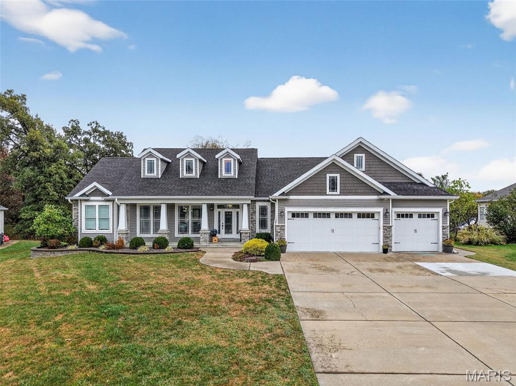 537 Oakbluff Court