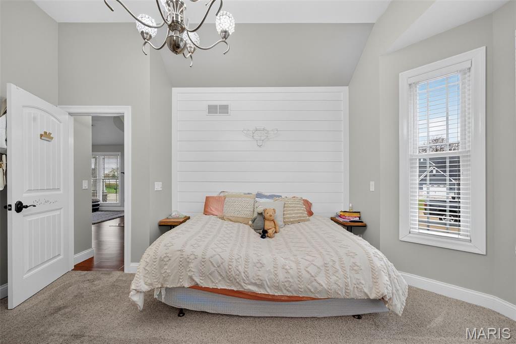 537 Oakbluff Court