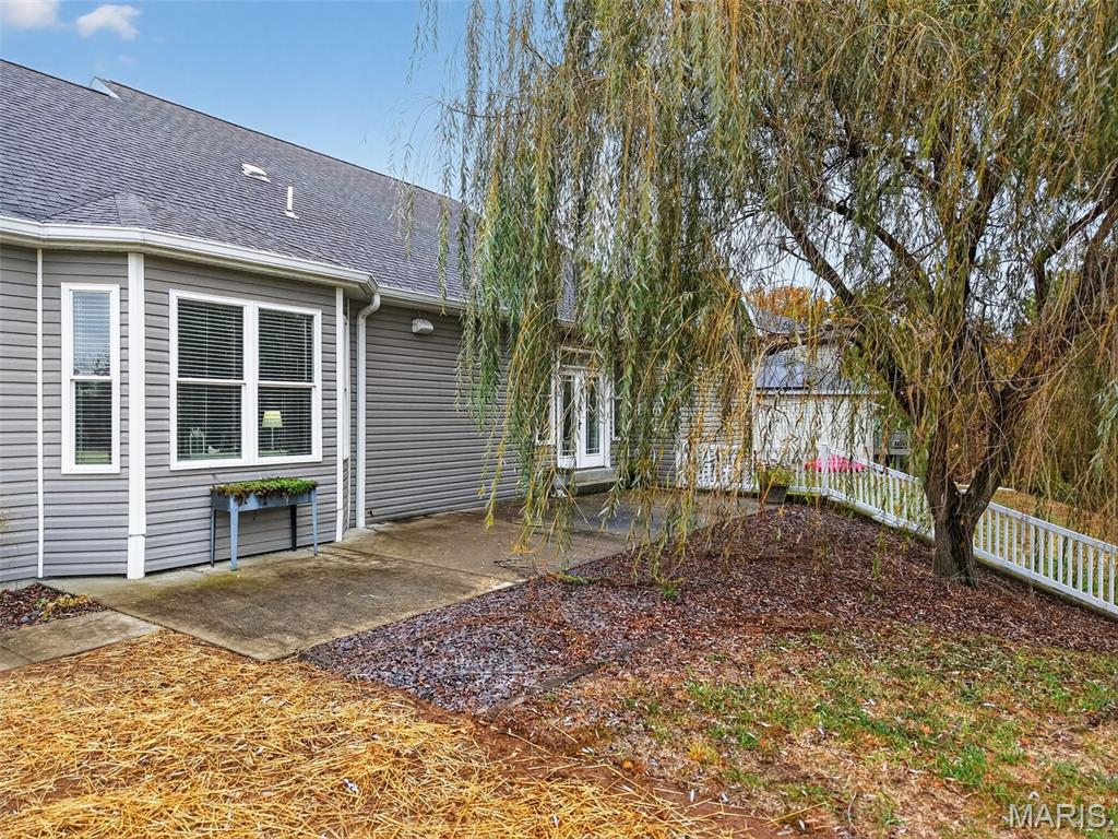 537 Oakbluff Court
