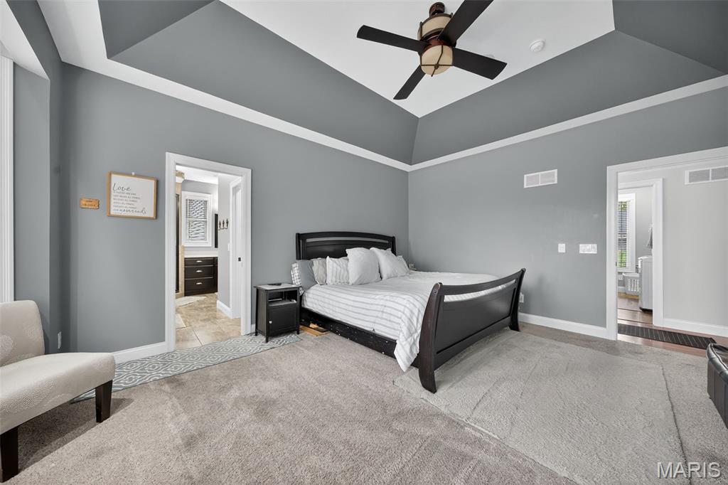 537 Oakbluff Court