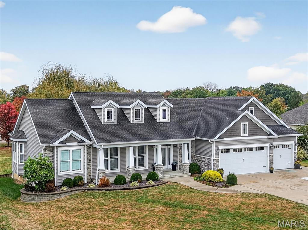 537 Oakbluff Court