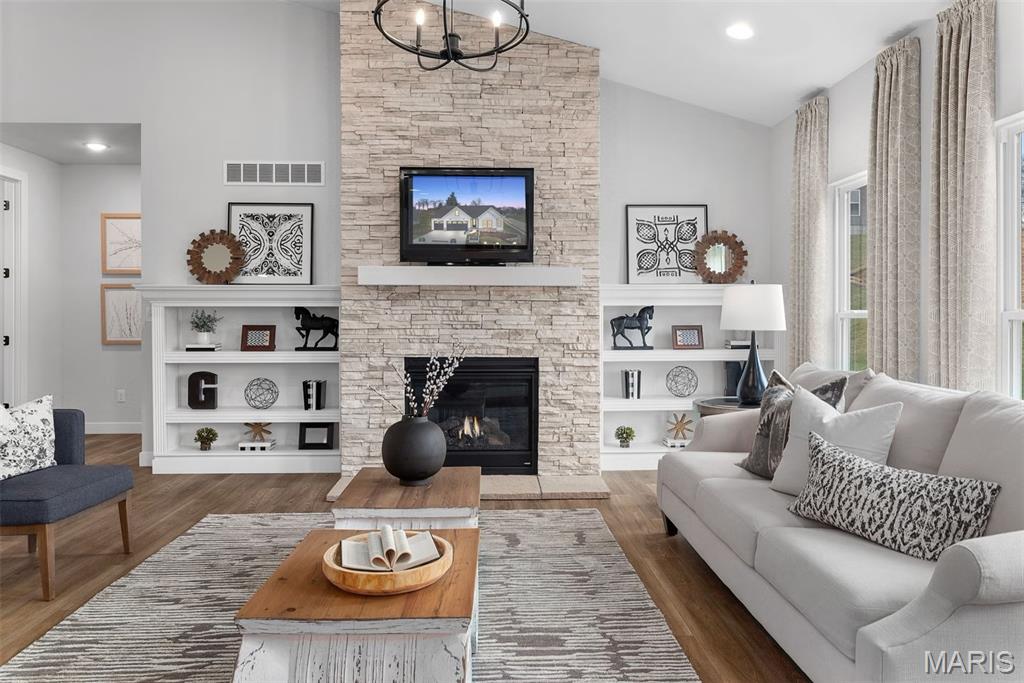 22758 Hudson Hills