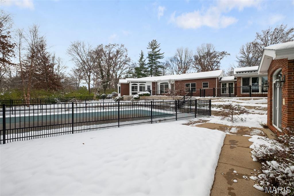 610 High Hampton Road