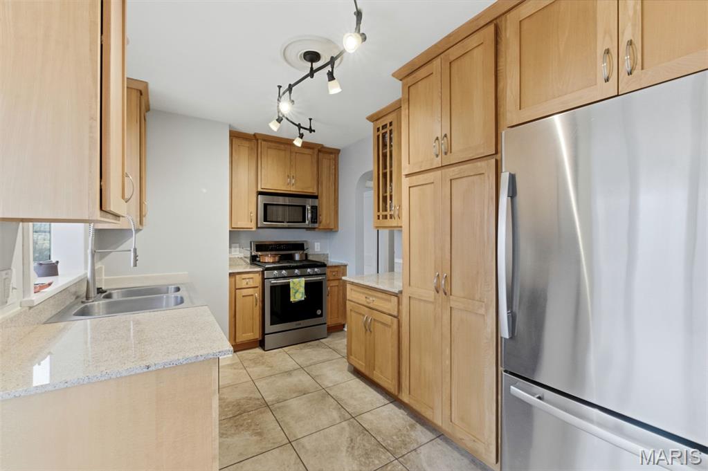 917 Pettus Place