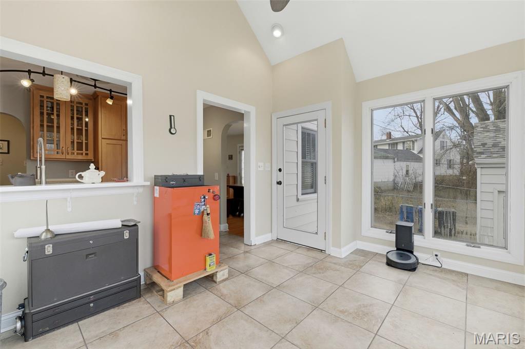 917 Pettus Place