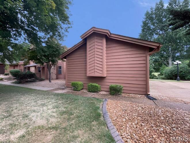 2074 Duclair Parkway