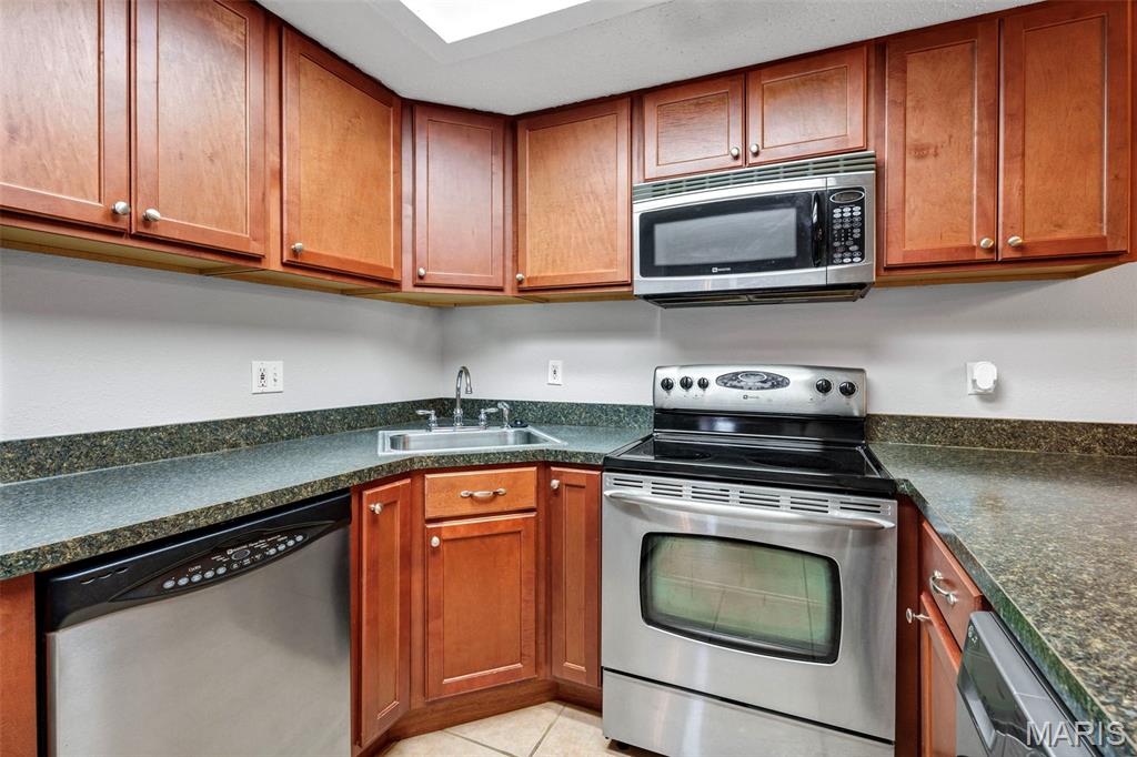 1465 Heritage Landing Unit: 403