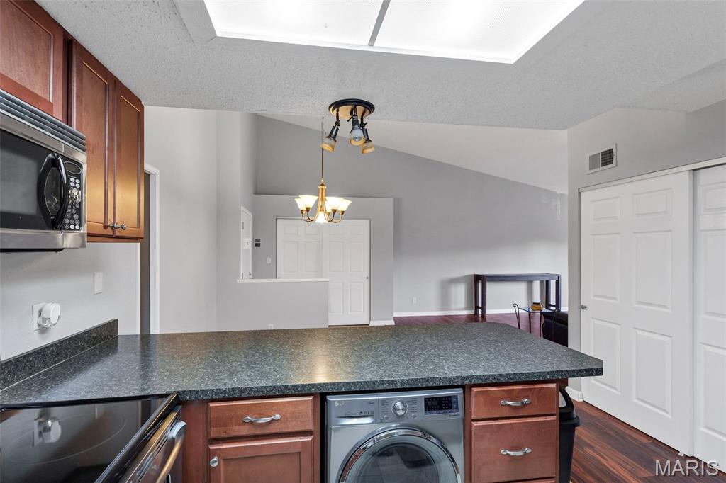 1465 Heritage Landing Unit: 403