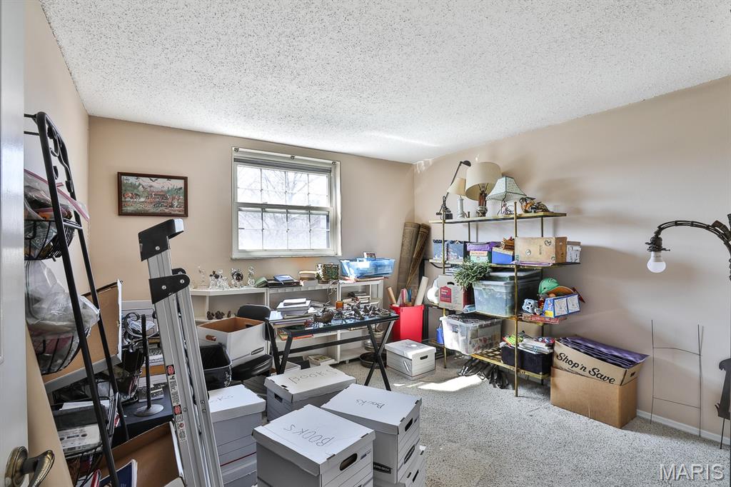922 N Claytonbrook Drive Unit: 1