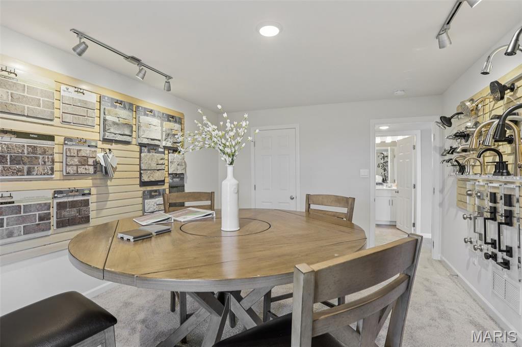 811 Yosemite Court