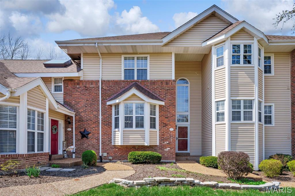 405 Meramec Way Unit: 10