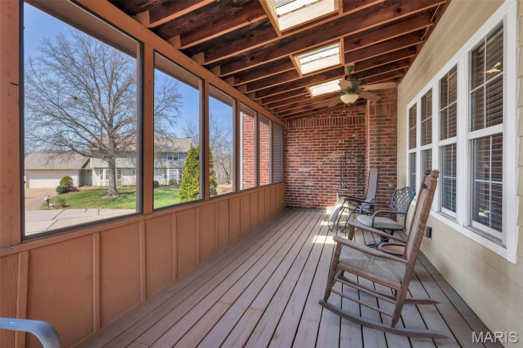 405 Meramec Way Unit: 10