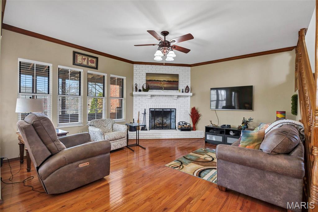 405 Meramec Way Unit: 10