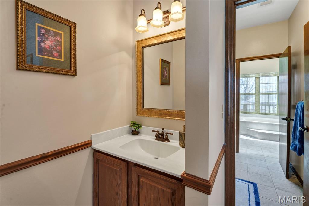 405 Meramec Way Unit: 10