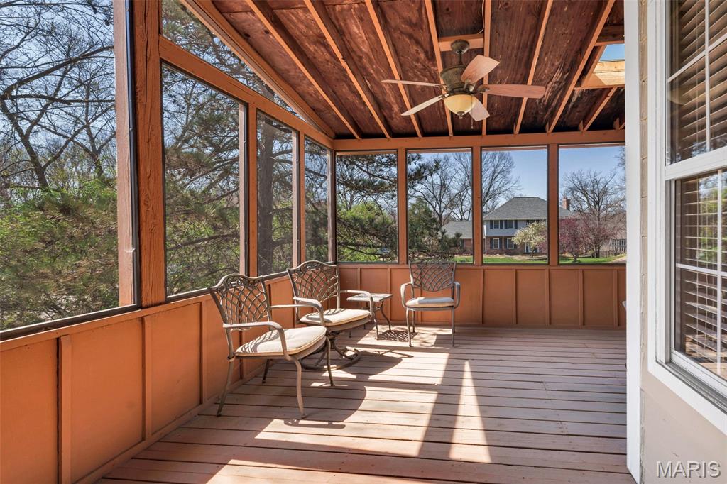 405 Meramec Way Unit: 10