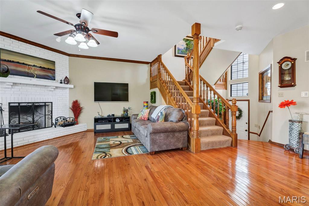 405 Meramec Way Unit: 10