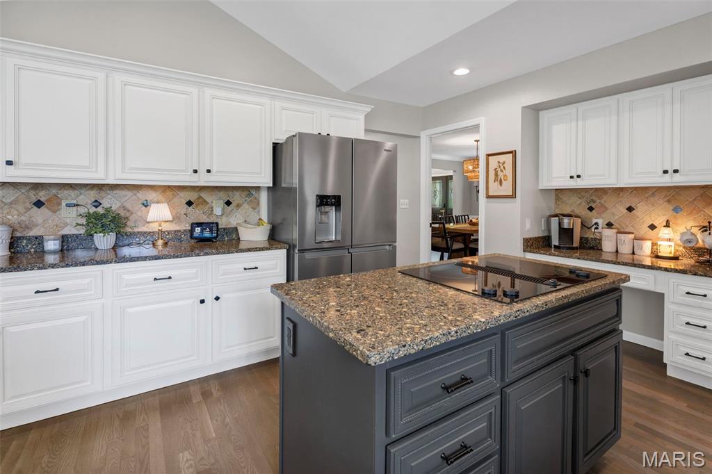 9833 Eagle Hill Lane