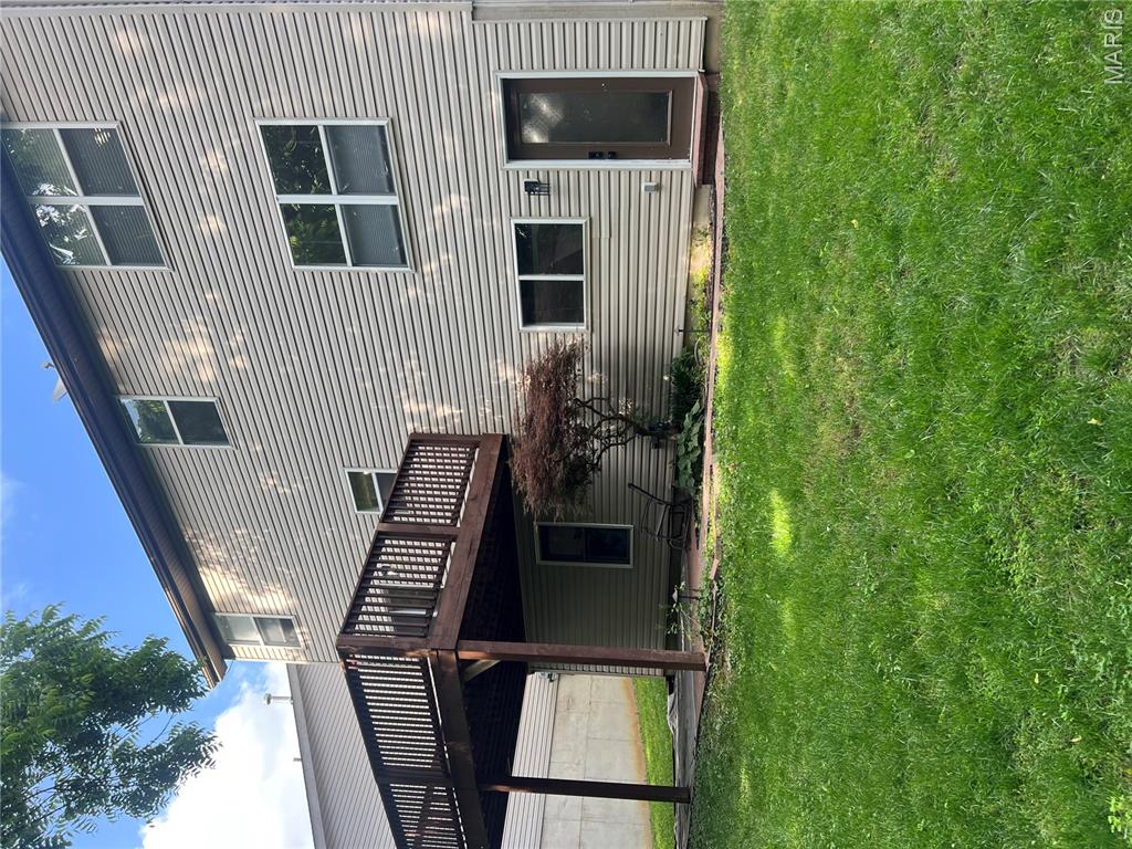 526 Springhurst Parkway