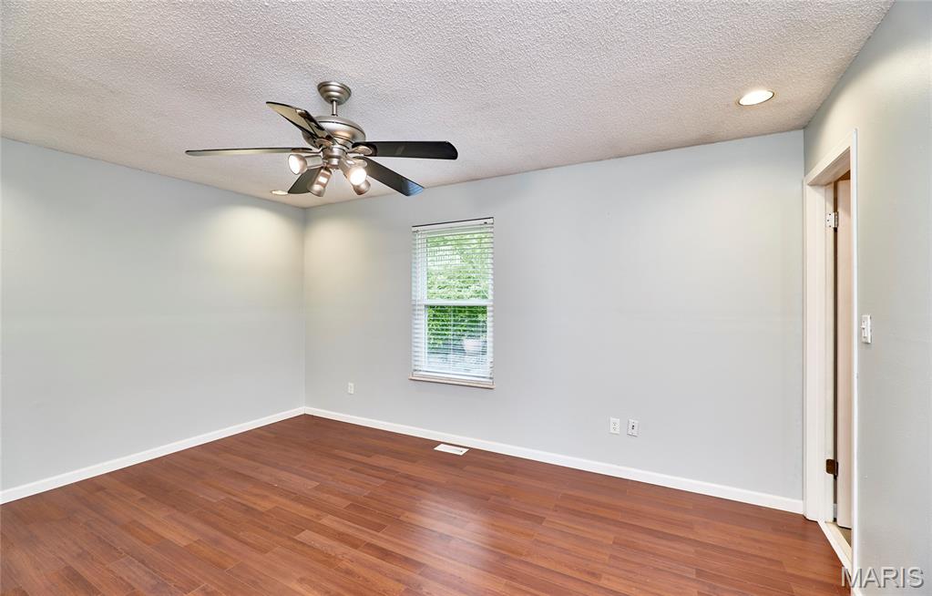 6001 La Chateau Court