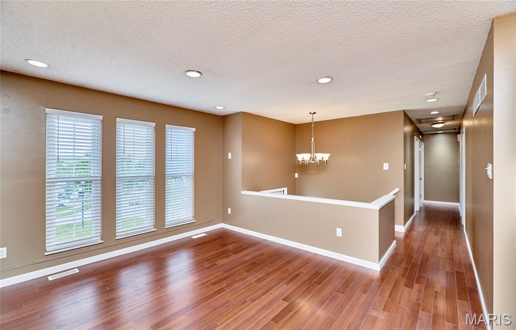 6001 La Chateau Court